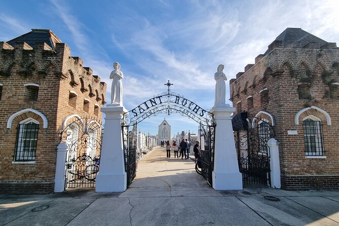 New Orleans French Quarter & Cemetery Bike Tour - How the ride feels: pace, bumps, and bike fit