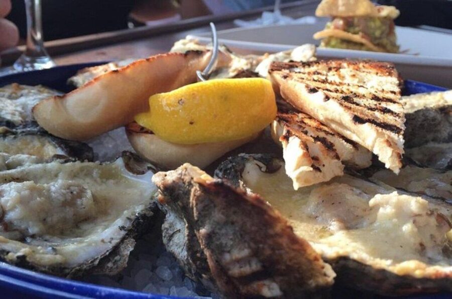 New Orleans: French Quarter Cocktail and Foodie Crawl Tour - Key highlights at a glance