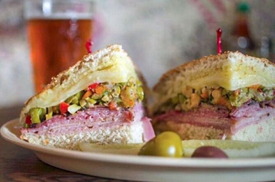 New Orleans: French Quarter Cocktail and Foodie Crawl Tour - Price and Value: Is $127 a Good Deal for Drinks and Bites?