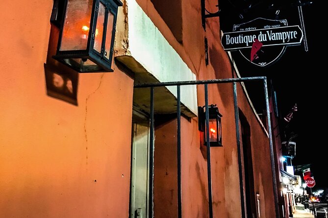 New Orleans French Quarter Dark History, Haunts, and Laughs Tour - The Best Time to Go: A 7:00 pm Start in the After-Dark Quarter