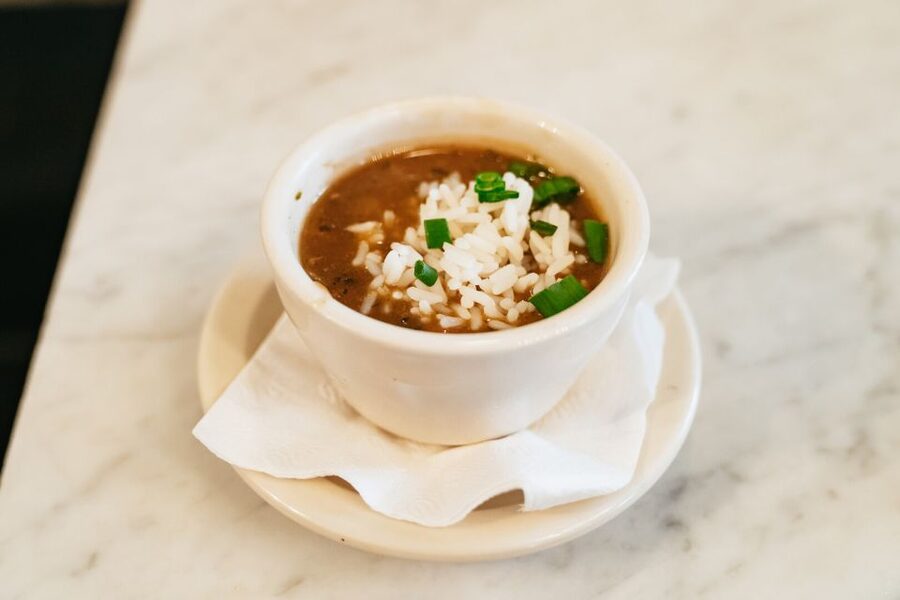 New Orleans: French Quarter Food Tour with Tastings - Six tastings built around Creole and Cajun classics