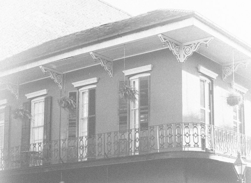 New Orleans: French Quarter Ghost Tour with Interior Visit - Bourbon Orleans Hotel and Pirates’ Alley: the last stretch gets tighter