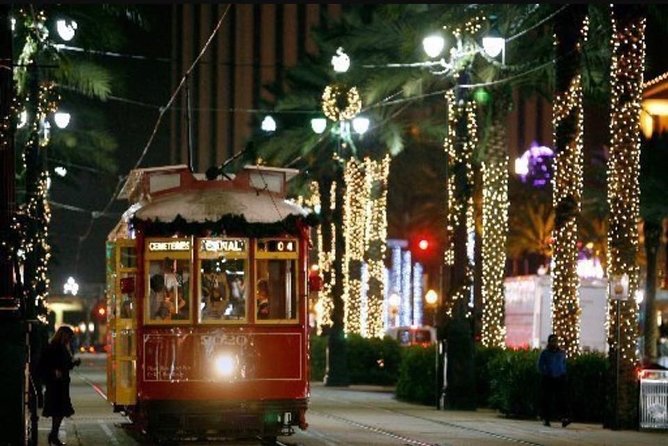 New Orleans French Quarter: Seasonal Christmas Tour - Jackson Square Stop: St Louis Cathedral and the Haunted-Folklore Mix