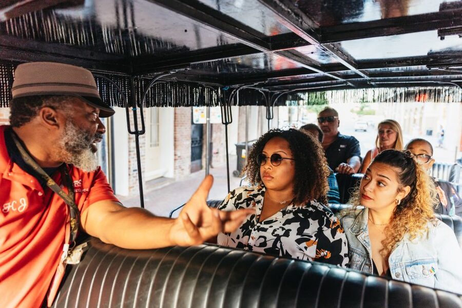 New Orleans: French Quarter Sightseeing Carriage Ride - St. Louis Cathedral to Jackson Square: Watching the Icons Roll Past