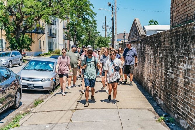 New Orleans French Quarter, Voodoo and Culture Walking Tour - Where the tour starts: Witches Brew Gallery and an easy landing in the Quarter