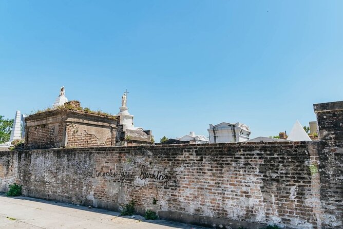 New Orleans French Quarter, Voodoo and Culture Walking Tour - How much walking is involved, and what to wear