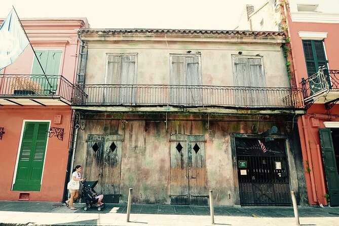 New Orleans French Quarter Walking and History Tour - St. Louis Cathedral inside: the fire story that shaped the style