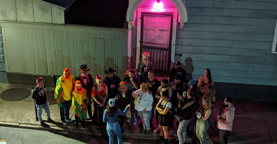 New Orleans: French Quarter, Witches, Voodoo, & Ghost Tour - The French Quarter at Night: How the Haunted Landmarks Are Presented