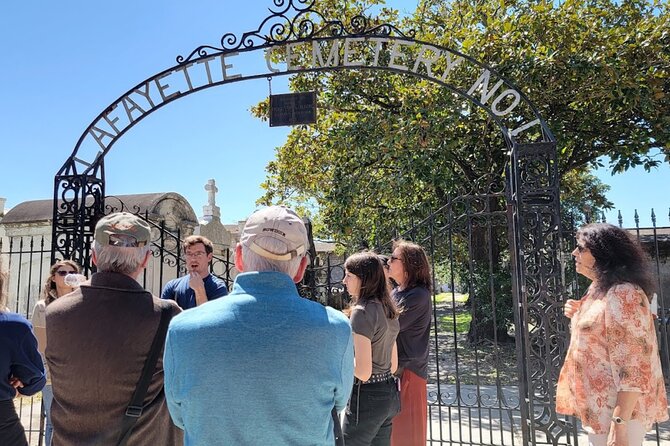 New Orleans' Garden District 2 Hour Walking Tour (Small Group) - Lafayette Cemetery No.1: gates-only now, still a standout stop