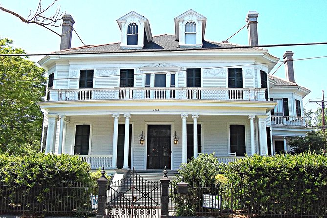 New Orleans Garden District- At your own pace. Downloadable audiovisual tour. - Getting around: using the streetcar without stress
