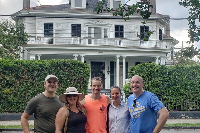New Orleans Garden District History Walking Tour - Why the Garden District feels like a different New Orleans