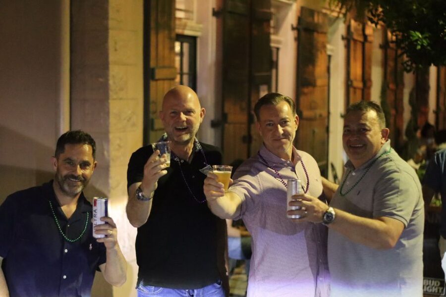 New Orleans: Ghost and Haunted Pub Crawl Tour with Free Shot - Can You Really Capture Apparitions on Camera?