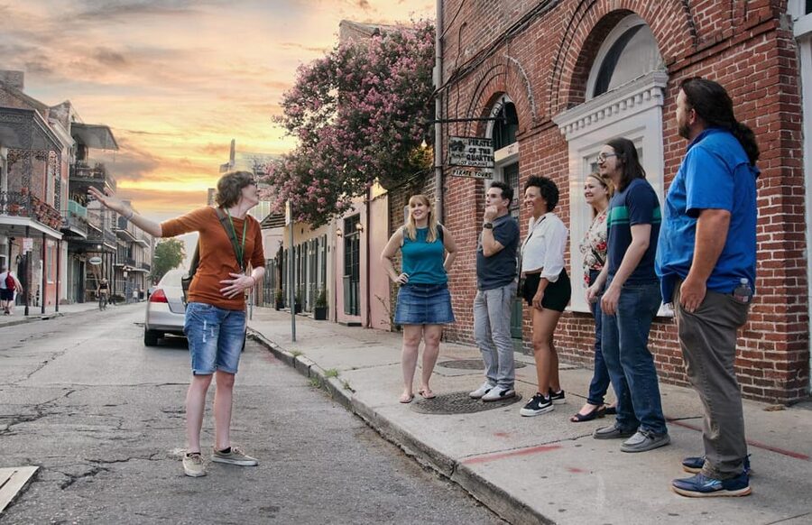 New Orleans: Ghosts of French Quarter Nighttime Walking Tour - Key reasons this French Quarter ghost walk works
