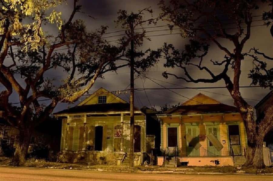 New Orleans: Haunted Ghosts & Supernatural Walking Tour - How the walk feels in real life: cobblestones, small groups, and guide personality