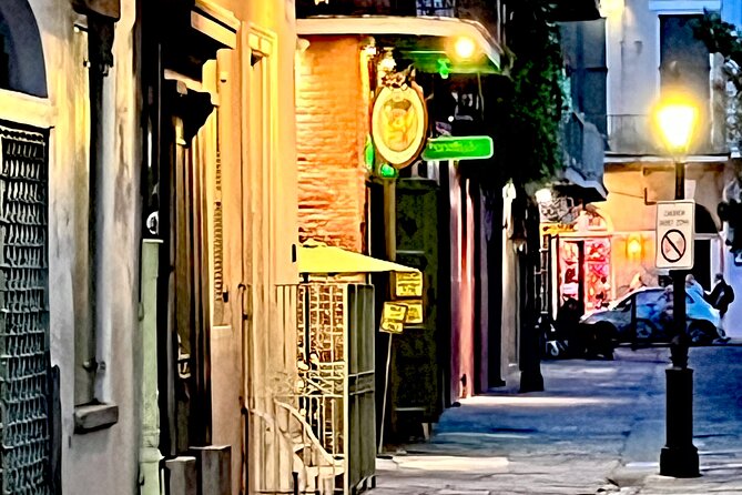 New Orleans Haunted Legends & Scandals Small Group Tour - The Presbytere and St. Louis Cathedral: learning the “who built this” story
