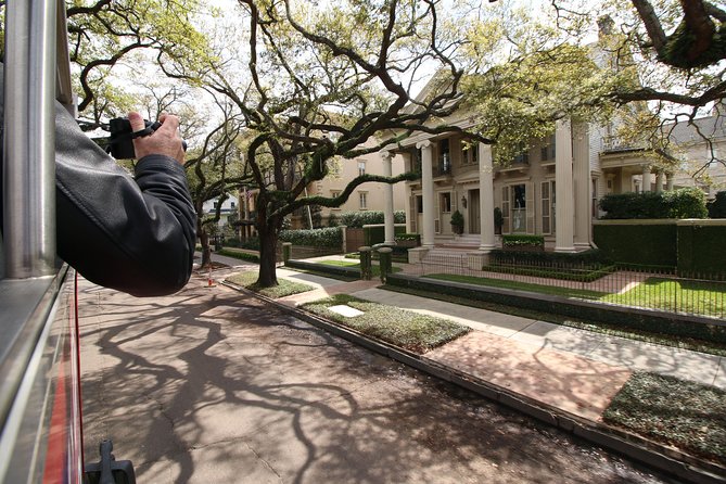New Orleans Hop-On Hop-Off Unlimited Sightseeing Package - Uptown and the “big building” zone: Superdome area to a casino and museum combo