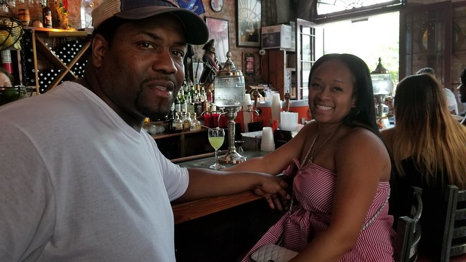 New Orleans Lewd Spirits Haunted Tour with Bar Stops - Your guide matters: names, styles, and what to look for