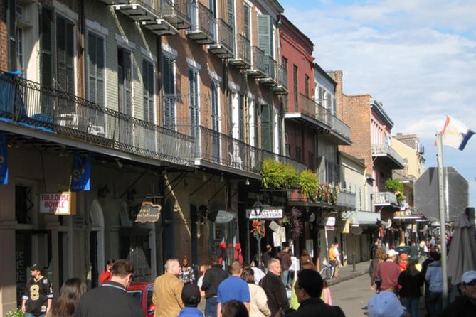 New Orleans Mardi Gras 2026 Experience - French Quarter Legends: Vampires, Voodoo, Pirates, and Haunted Traditions