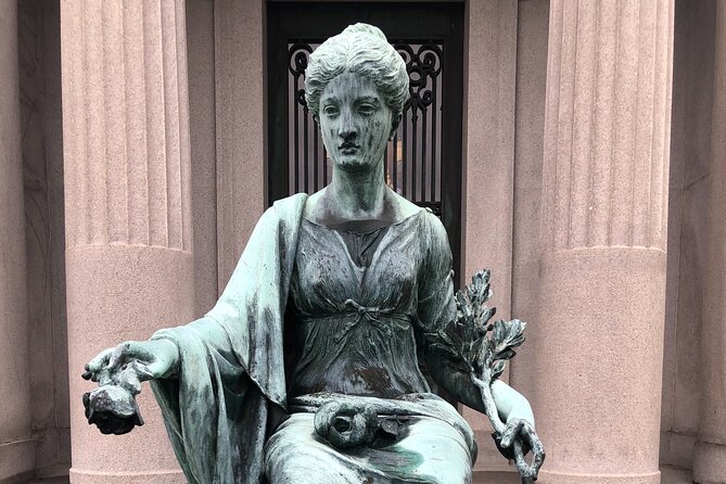 New Orleans Metairie Cemetery Tour: Millionaires and Mausoleums - Metairie Cemetery: millionaires, mausoleums, and real burial symbolism
