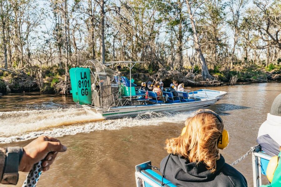 New Orleans: Oak Alley Plantation & Airboat Swamp Combo Tour - Key moments that make this tour worth your time