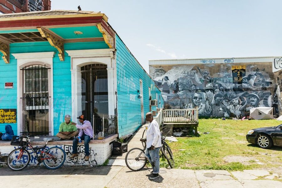 New Orleans: Sightseeing Bus Tour - Magazine Street to the Warehouse and Arts District: Architecture and Style Changes