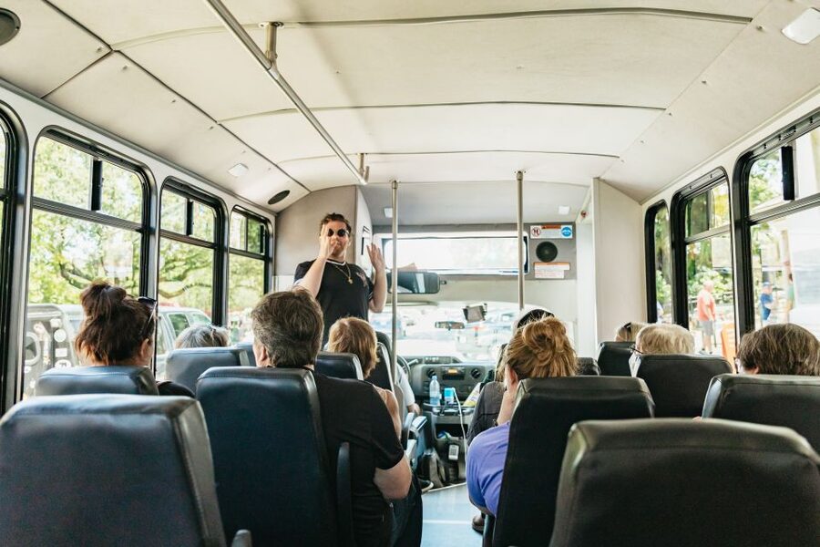 New Orleans: Sightseeing Bus Tour - Getting Oriented: Meeting at Bon’s and Riding in Comfort
