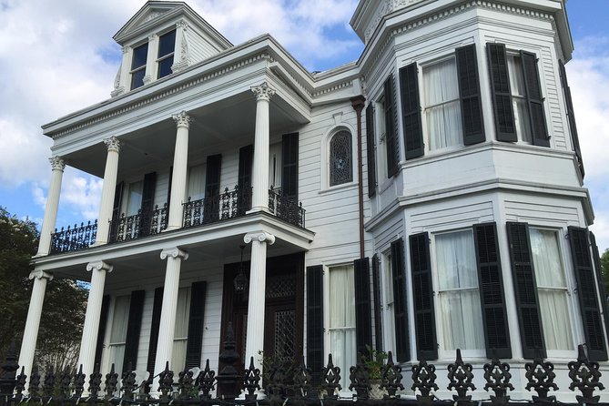 New Orleans Small-Group Garden District Walking Tour - Walking Pace, Breaks, and What Small-Group Really Gives You