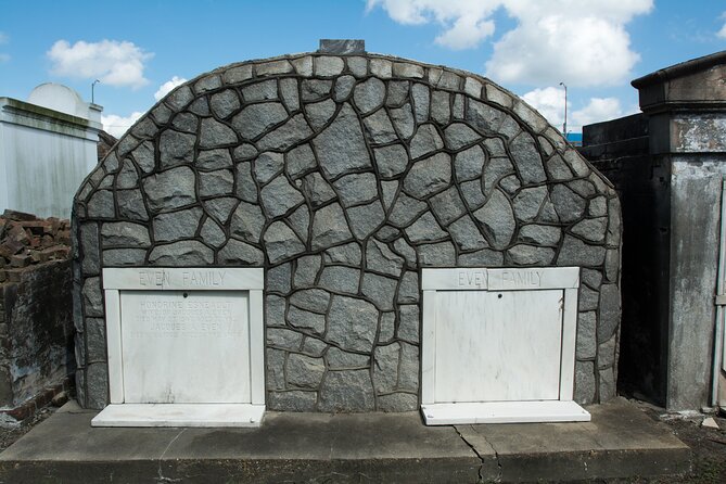 New Orleans St. Louis Cemetery No. 3 Walking Tour - Included Extras: Mobile Tickets and Local Culture Tips