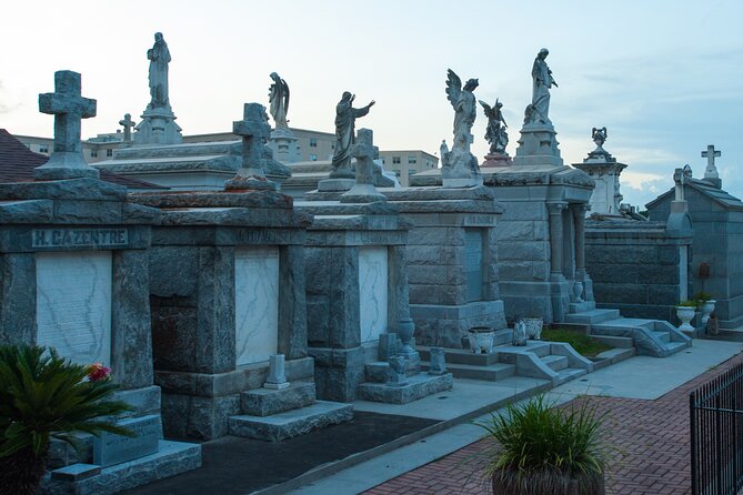 New Orleans St. Louis Cemetery No. 3 Walking Tour - Meeting at 3421 Esplanade Ave: Getting Started Without Hassle