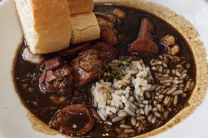 New Orleans Taste of Gumbo Food Walking Tour - Meeting at 700 Decatur St: Jackson Square’s big-picture start