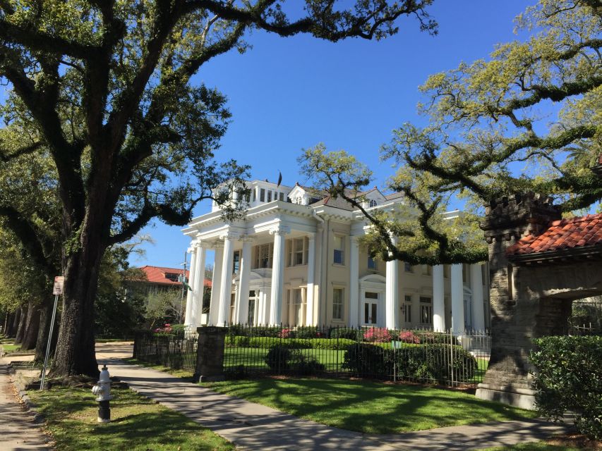 New Orleans: Traditional City and Estate Tour - French Quarter and French Market: a clean start with real texture