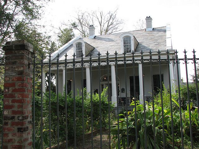 New Orleans: Tremé African American & Creole History Tour - Timing, pace, and what to bring for 105 minutes