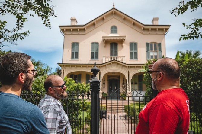 New Orleans Walking Tour: Garden District Stories - Garden District: oak-shaded streets and mansion details you’ll notice later