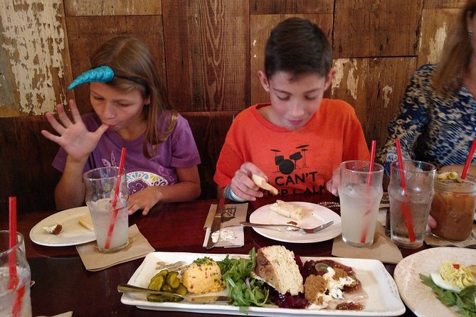 New Orleans Weekend Garden District Food and History Tour - Price and value: what $95 buys you in real terms