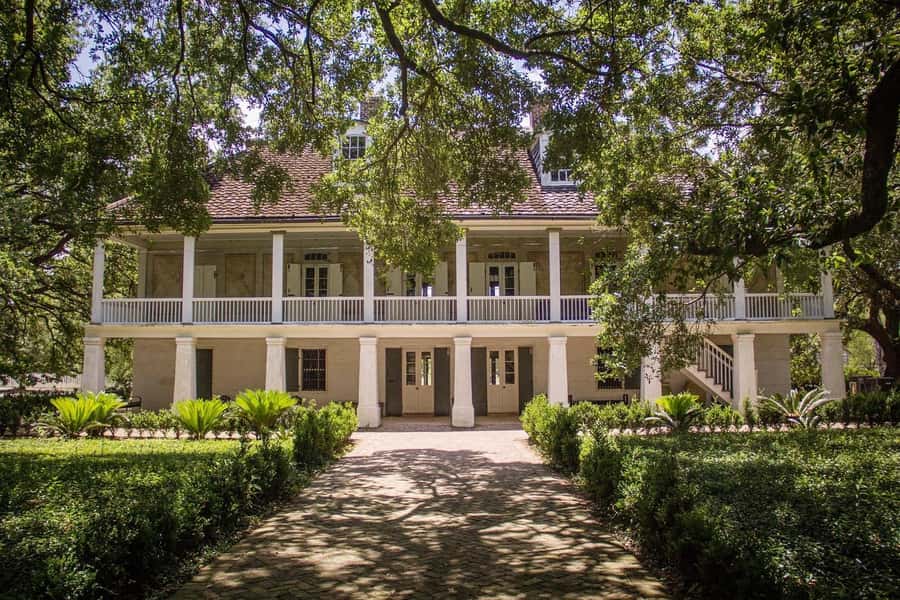 New Orleans: Whitney Plantation Half-Day Tour (Guided Tour) - Setting out from Jackson Square: why the ride matters