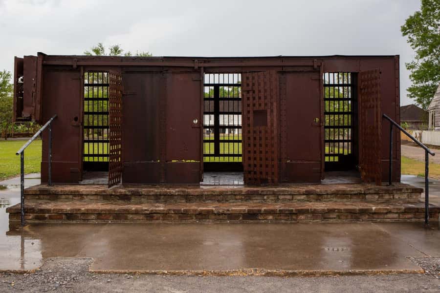 New Orleans: Whitney Plantation Half-Day Tour (Guided Tour) - Oak Alley in the mix: oak alley walk plus big-house entry