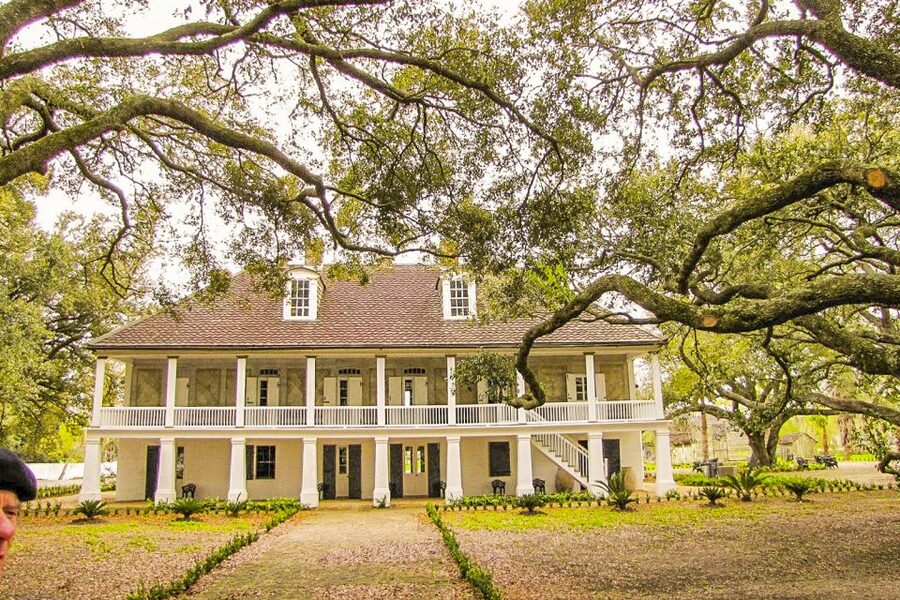 New Orleans: Whitney Plantation Tour with Transportation - The route along the Mississippi: passing other plantation names