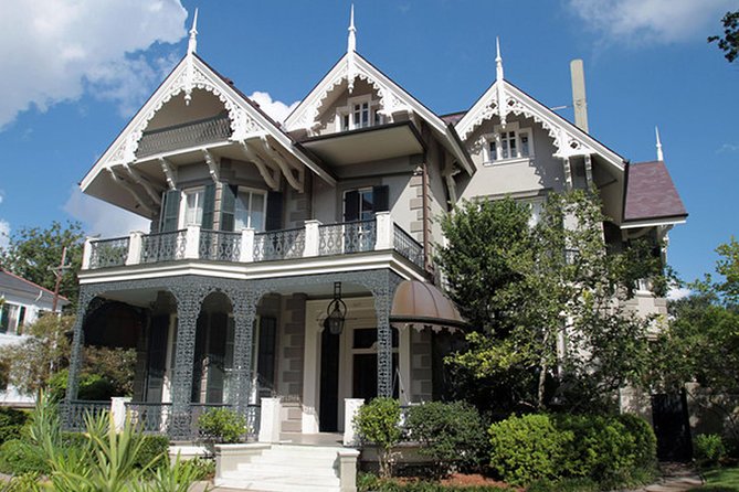 NOLA's BIG 4 PRIVATE CITY TOUR - NO GHOST, ONLY FACTS! - Garden District mansions, Lafayette Cemetery, and the streetcar story