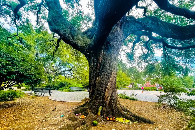 Nola Voodoo Walking Tour with High Priestess Guide in New Orleans - Stop 3: The French Quarter and the Marie Laveau Connection