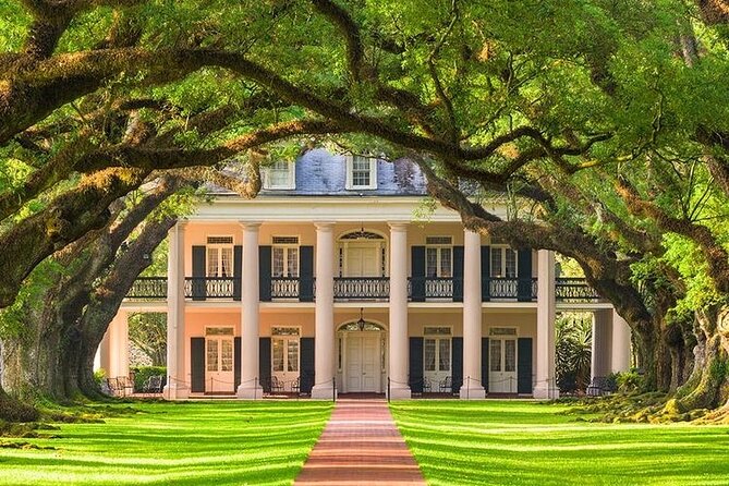 Oak Alley Plantation Admission with Tour and Transportation - Slave Homes and Plantation System: How the Tour Handles the Hard Part
