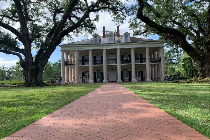 Oak Alley Plantation Admission with Tour and Transportation - The Great River Road Drive: Views, Context, and a Few Side Stops