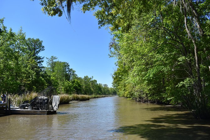 Oak Alley Plantation and Airboat Combo Tour by Bus - Price and value for $152: what you’re really paying for