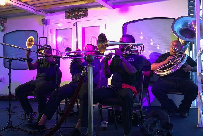 Paddlewheeler Creole Queen Jazz Dinner Cruise in New Orleans - Timing That Matters: Boarding at 6:30, Cruising at 7:00