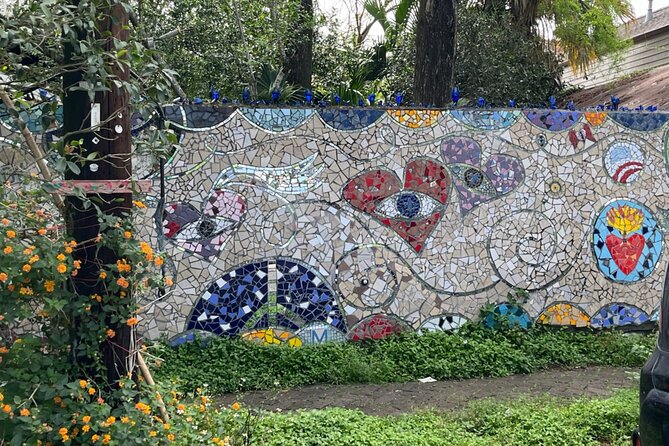 Private Art and Street Art Tour of New Orleans with Lunch - Warehouse District galleries in short bursts (and why 15 minutes works)