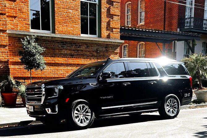 Private Hotel & Airport Transfers in New Orleans Area One Way - Door 11 pickup: where your New Orleans ride actually starts
