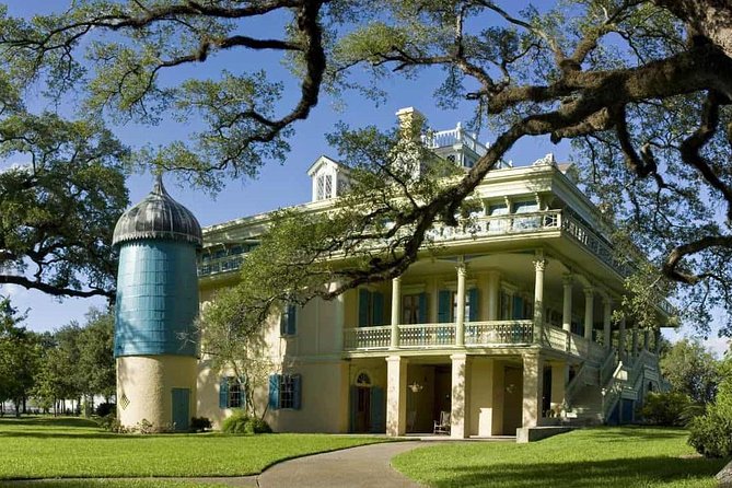 Private Louisiana Plantations Tour with Gourmet Lunch from New Orleans - Price and value: what $2,268 per group really buys
