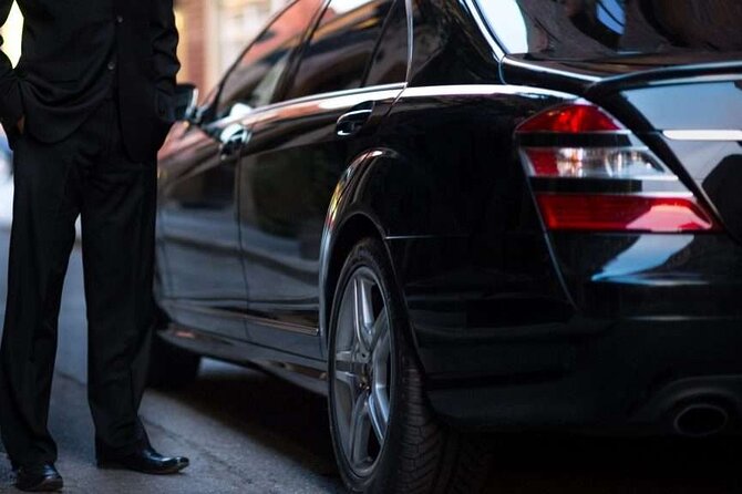 Private Transfer in a Luxury Vehicle to and/or from MSY Airport - MSY Pickup at Door 11: The Step-by-Step