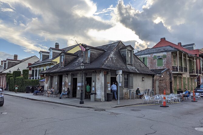 Self-Guided Walking Tour French Quarter In New Orleans - Pirates Alley and the Arsenal Stop: Myths With Real Direction