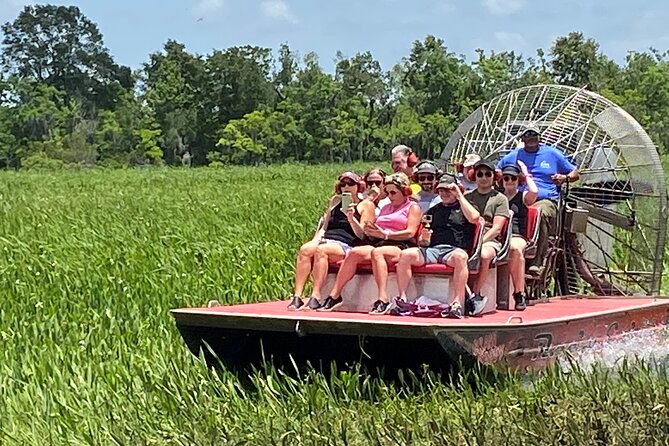 Small Airboat and Oak Alley Plantation Tour from New Orleans - Oak Alley Plantation: Live Oak Avenue to a Greek Revival House