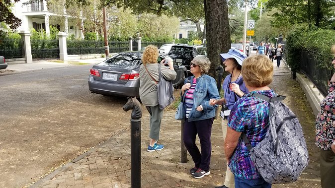 Small-Group Glamorous Garden District Tour - Garden District: American Sector roots and mansion-level details